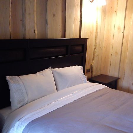 Hostal Los Alamos Нельтуме Номер фото